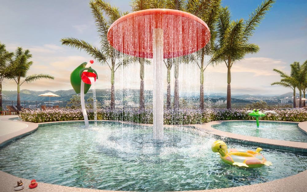 Piscina infantil com cascata e brinquedos aquáticos entre palmeiras